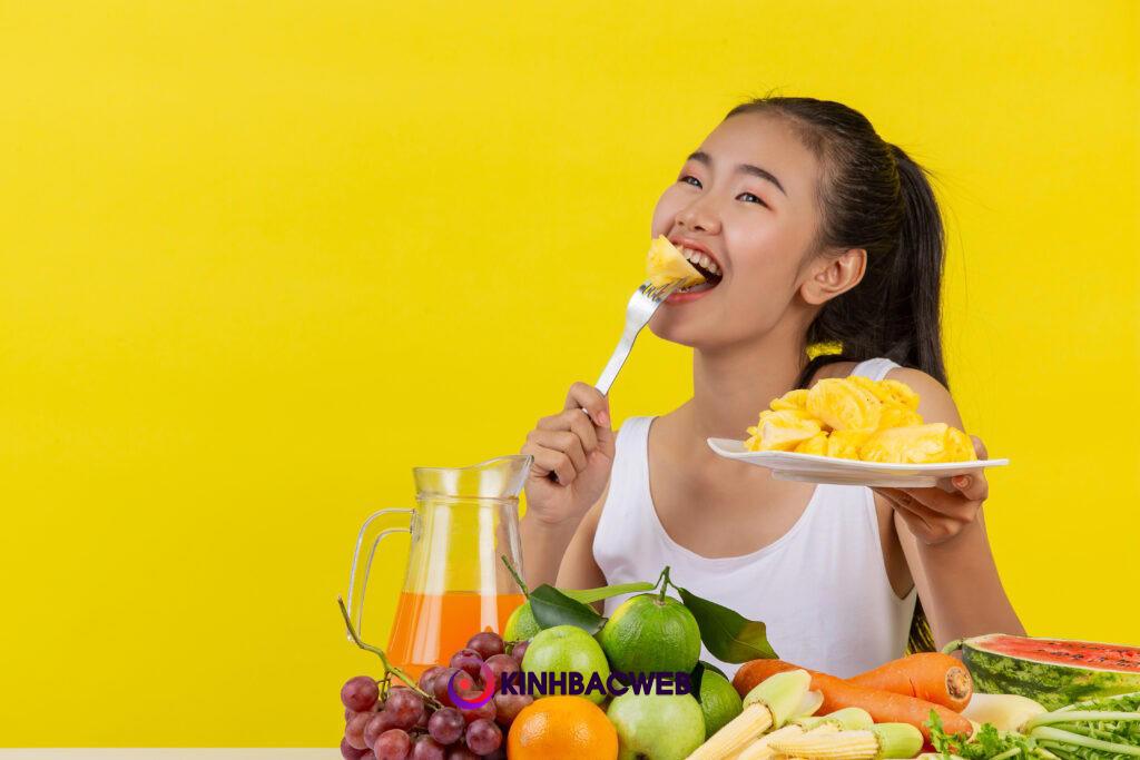 Ăn trái cây, rau xanh mang đến hiệu quả làm đẹp da tốt hơn khi dùng chúng làm mặt nạ.