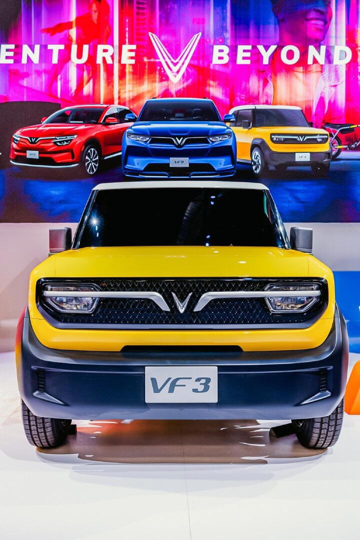 Tờ Automotive News trước đó đã tiết lộ thông tin cho hay các nhà bán lẻ tại Mỹ đang đặc biệt hứng thú với VF 3 trước ngày mẫu xe điện này được trình làng tại CES 2024.