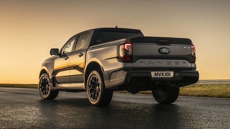 Cận cảnh xe bán tải Ford Ranger MS-RT vừa ra mắt