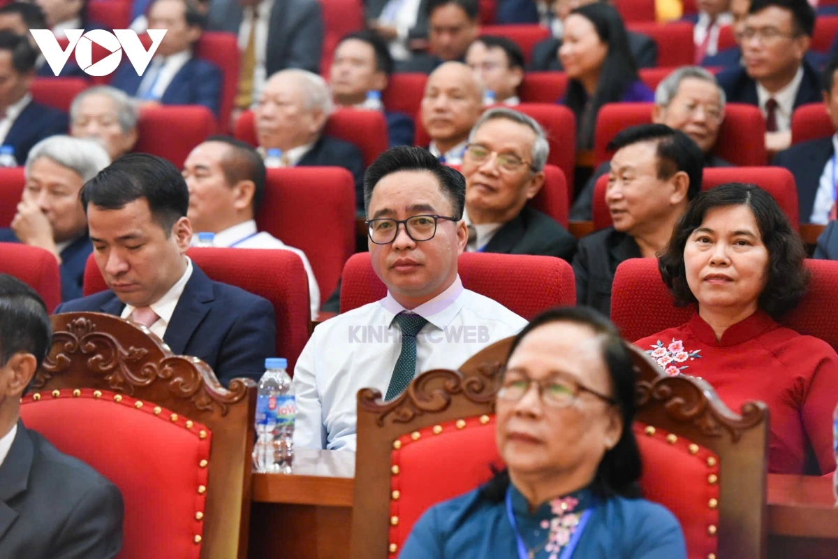 Toàn cảnh buổi lễ công bố quyết định thành lập 99 xã, phường tỉnh Bắc Ninh mới